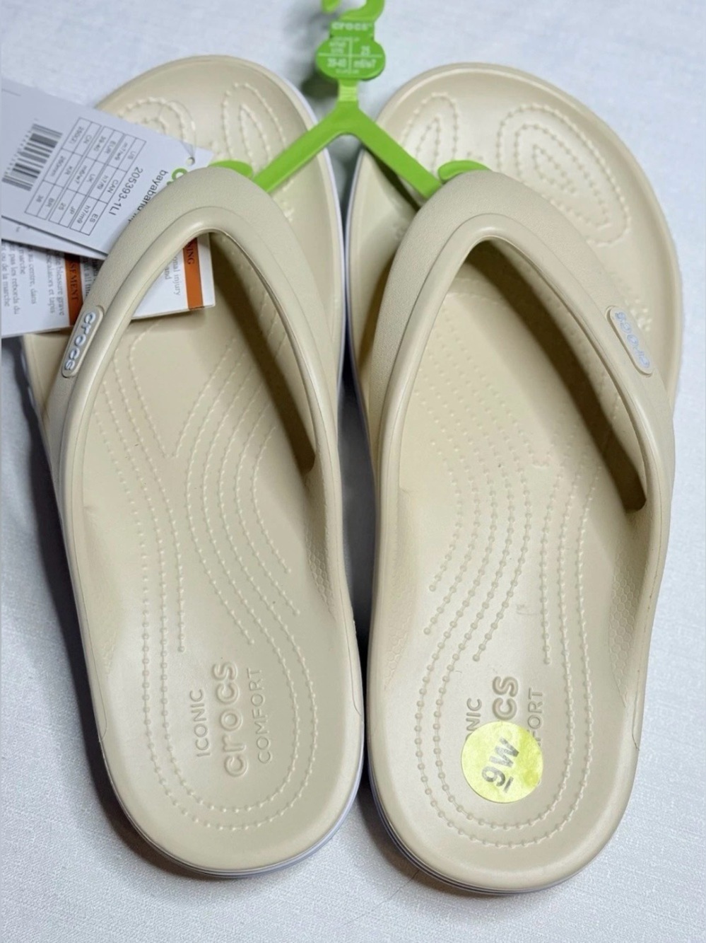 New Crocs Women’s Bayaband Flip Beige Cream Sandals Flip Flip Size 9 - Picture 5 of 6